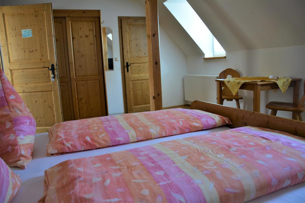 Weingut Seiner Vlg. Kraxner Villa Greisdorf Bagian luar foto